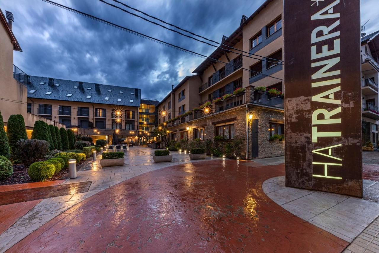 Hostal Trainera Esterri d'Àneu Kültér fotó
