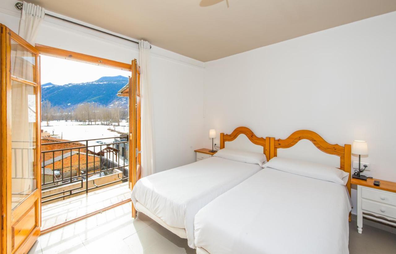 Hostal Trainera Esterri d'Àneu Kültér fotó