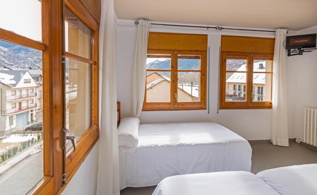 Hostal Trainera Esterri d'Àneu Kültér fotó