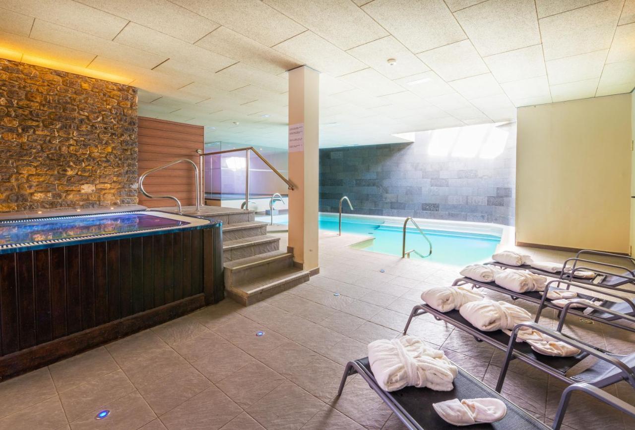 Hostal Trainera Esterri d'Àneu Kültér fotó
